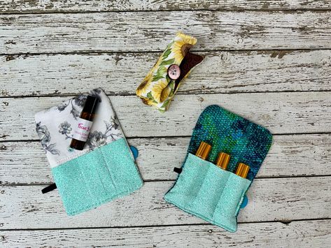 Essential Oil Case, Essential Oil Roller Bottle, Oil Roller, Diy Bags Purses, Teal Flowers, Essential Oil Roller, Purple Cat, Roller Bottle, Bottle Holder