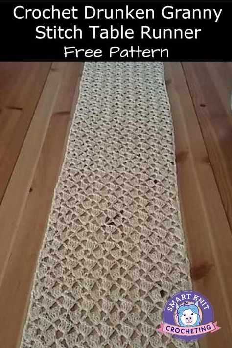 A Crochet Drunken Granny Stitch Table Runner Project Free Pattern in a Pin Image Drunken Granny Stitch, Table Runner Free Pattern, Crochet Therapy, Placemat Diy, Diy Table Runner, Crochet Table Cloth, Easy Beginner Crochet Patterns, Kitchen Crochet, Crochet Beginner