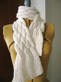 Diy Tricot, Cable Scarf, Braided Scarf, Knitted Scarves, Knitting Patterns Free Scarf, Knit Scarves, Scarf Knit, Free Scarf, Start Knitting