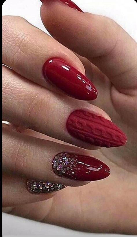 November Nails, Stylish Nails Designs, Christmas Gel Nails, Sweater Nails, Christmas Nails Acrylic, Red Nail, Xmas Nails, Classy Nails, Creative Nails