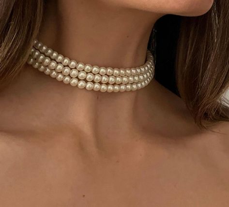 Layered Pearls, Extraordinary Jewelry, Luxe Jewelry, Bead Charms Diy, Handmade Jewelry Tutorials, Handmade Fashion Jewelry, Jewelry Fashion Trends, Choker Style, Handmade Wire Jewelry