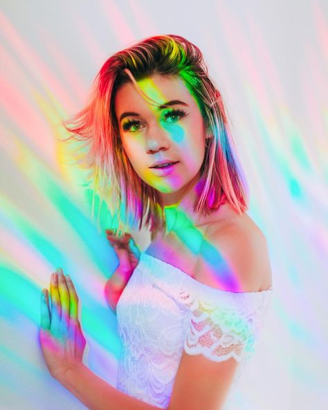 Jessie Paege, Photographer Inspiration, Favorite Youtubers, Lisa Frank, 24 Years Old, Photoshoot Inspiration, Hot Topic, Film Photography, Youtubers