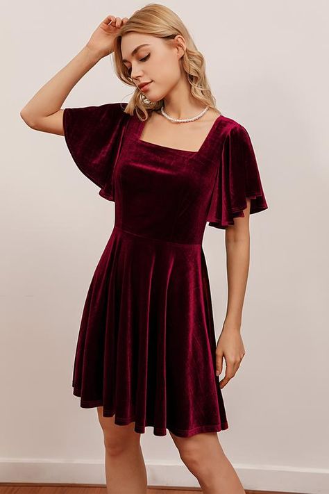 Casual Velvet Dress, Velvet Outfits For Women, Velvet Dress Casual, Velvet Dress Winter, Short Velvet Dress, Velvet Short Dress, Velvet Clothing, Velvet Dress Short, Burgundy Velvet Dress