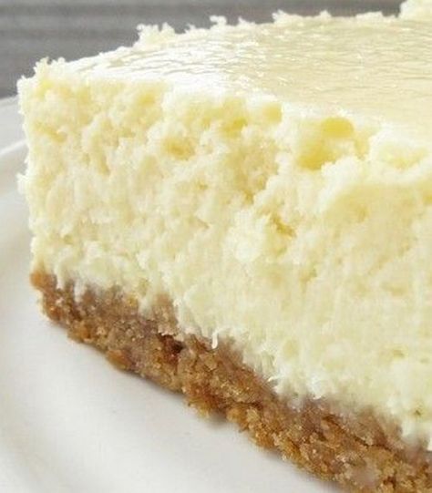 VERY vanilla cheesecake bars. Top with fresh berries, fruit pie filling, or whipped cream. These bars are delicious all on their own. Heavenly Recipes, Vanilla Bean Cheesecake, Vanilla Cheesecake, King Arthur Flour, Egg Muffins, Cheesecake Bars, Yummy Sweets, King Arthur, Sweets Treats