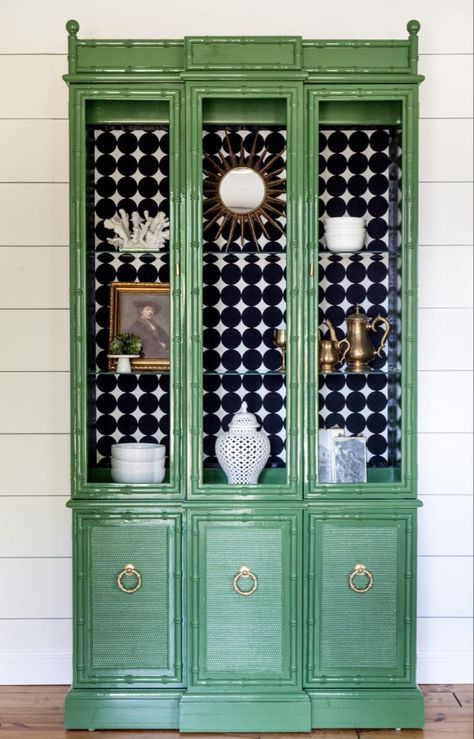 Think Green | 25 Beautiful Furniture Makeovers - Salvaged Inspirations Bamboo Furniture Design, China Cabinet Makeover, Green Painted Furniture, Fine Paints Of Europe, Antique China Cabinets, Salvaged Inspirations, Wallpaper Furniture, Green Furniture, Bamboo Furniture