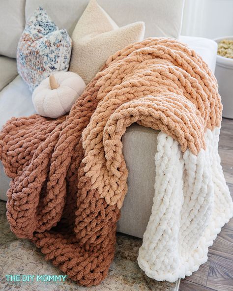 Chunky Blanket Diy, Chunky Blanket Pattern, Chunky Knit Blanket Pattern, Chunky Yarn Blanket, Crochet Blanket Diy, Chunky Crochet Blanket Pattern, Diy Knit Blanket, Diy Mommy, Hand Crocheted Blanket