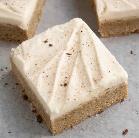 Chai Bars, Vanilla Chai Tea, Chai Recipe, Sugar Cookie Bars, Vanilla Chai, Cake Stuff, Tea Cookies, Brownie Bar, Spice Recipes