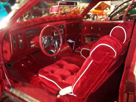 POST ALL BUTTON TUCK INTERIORS! Custom Car Interior, Pimped Out Cars, Girly Car, Lowrider Cars, Cute Car Accessories, Street Racing Cars, Car Mods, Pretty Cars, Car Interior Decor