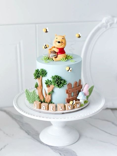 Winnie The Pooh 1st Birthday Party Ideas, Winnie The Pooh Fondant Cake, Small Winnie The Pooh Cake, Winnie The Pooh Birthday Cake Ideas, Baby Winnie The Pooh Cake, Pooh Cake Birthday, Winnie The Pooh Cake Ideas, Winnie The Pooh Fondant, Winnie The Pooh Baby Shower Cake