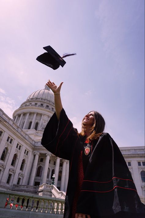 Uw Madison Graduation Pictures, Uga Grad Photos, Washington Dc Graduation Pictures, Dc Graduation Pictures, Collage Graduation Pictures, Uw Madison Graduation, Uw Graduation, Graduation Announcement Pictures, Manifest Board