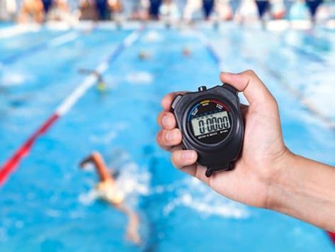 Top 7 Best Swim Lap Counters Reviews 2019 for Swimming Workouts #swimnetwork, #swimlapcounter Swim Coach Aesthetic, Job 1 21, Swimming Coach, Swimming Photography, Usa Swimming, Swimming Gear, Party Swimming Pool, Swim Coach, Swim Training