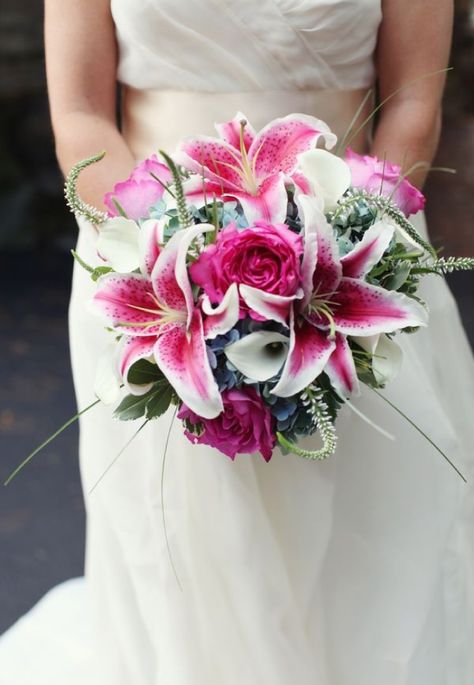 Patterned Petals: Unique Blooms for your Wedding Day Stargazer Lily Wedding Bouquet, Stargazer Bouquet, Stargazer Lily Wedding, Stargazer Lily Bouquet, Popular Wedding Flowers, Mountainside Wedding, White Stripes Wedding, Dream Wedding Bouquet, Lily Bridal Bouquet