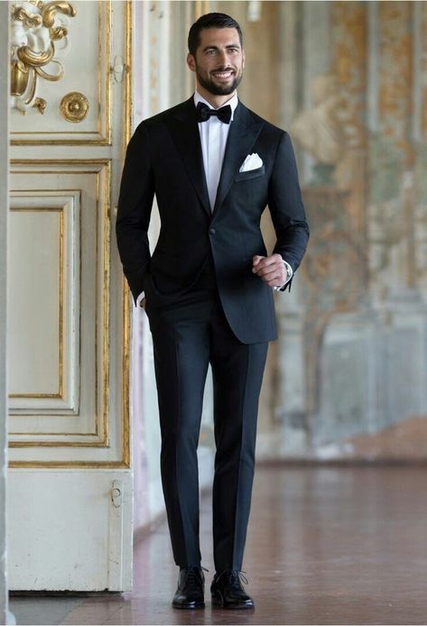 Men's Elegant Suit; shared by Buchwald Jewelers Miami. Discover our fine selection of pre-owned watches from exclusive top watch brands #menselegantstyle #stylishmanlook #mensfashiontips #fashionableman Black Tuxedo Wedding, Wedding Suits Men Black, Groom Suit Black, Best Wedding Suits, Suits Groom, Wedding Tux, Groom Wedding Attire, Black Suit Men, Black Suit Wedding