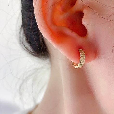 Channel the elegance of a Roman goddess with our Woven Plait Huggie Hoops, crafted in 10K gold. ✨ These stunning hoops feature intricate woven textures that add a touch of timeless style to any look. Elevate your jewelry collection and embrace divine beauty. #GoddessVibes #huggiehoops #hoopearrings #jewelry Shop now at https://arlois.com/products/woven-plait-huggie-hoops Amazing Spiderman Movie, Gold Jewellry, Divine Beauty, Spiderman Movie, Roman Goddess, Gold Fashion Necklace, Amazing Spiderman, Girly Jewelry, Gold Fashion