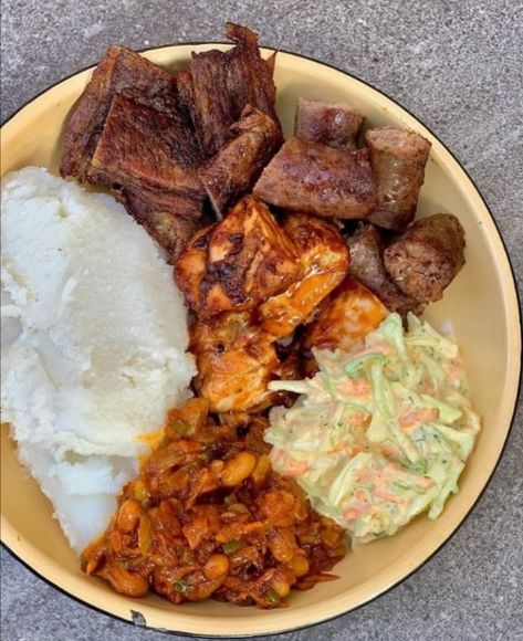 Cooking Soul Food, Variety Food, Amazing Food Platters, Homemade Comfort Food, Africa Food, Fire Food, Soul Food Dinner, Healthy Food Inspiration, Healthy Food Dishes