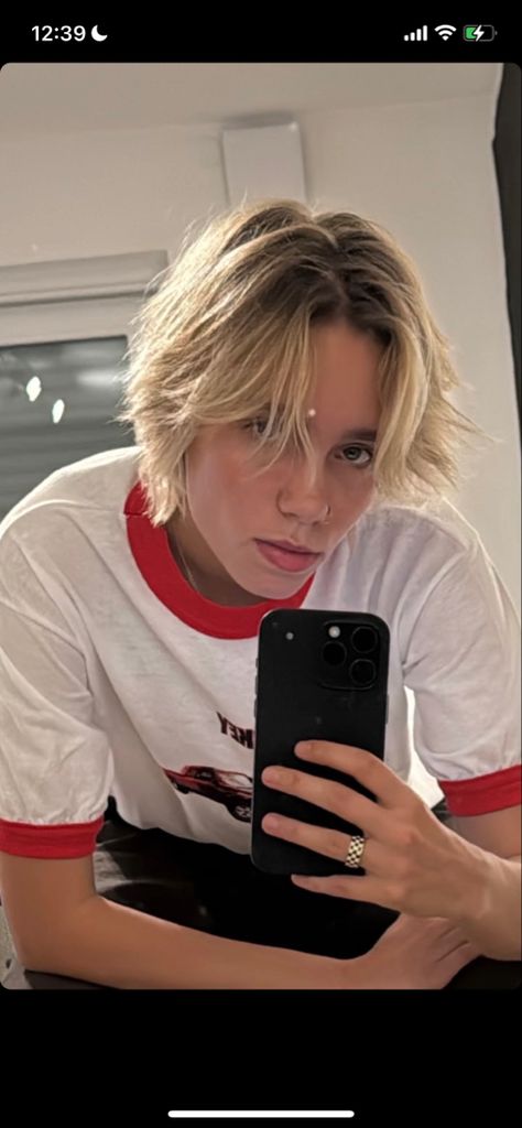 Masc Girls Aesthetic, Masc Girl, Lena Mantler, Masc Women, Hair Inspiration Short, Short Hair Undercut, Androgynous Fashion, New Haircuts, Dream Hair