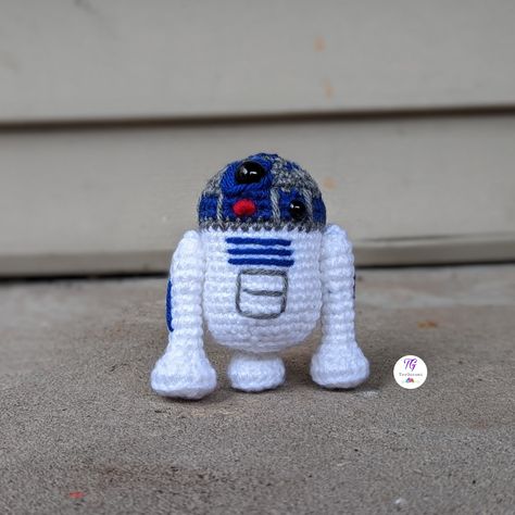 Crochet R2d2, Crochet Star Wars, Star Wars Amigurumi, Bb8 Star Wars, Star Wars Blanket, Star Wars Crochet, Disney Crochet Patterns, Star Wars Bb8, Crochet Star