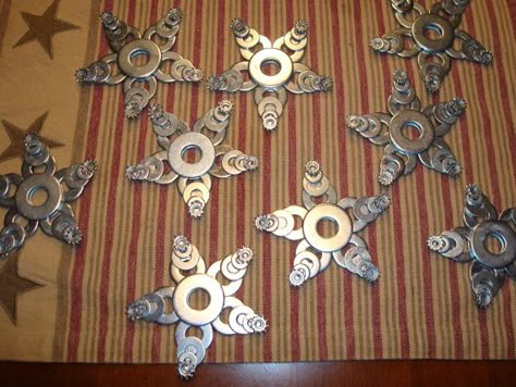 Washer Crafts, Steampunk Christmas, Star Christmas, 12 December, Christmas Ornament Crafts, Handmade Christmas Ornaments, Nuts And Bolts, Recycled Crafts, Ornament Crafts