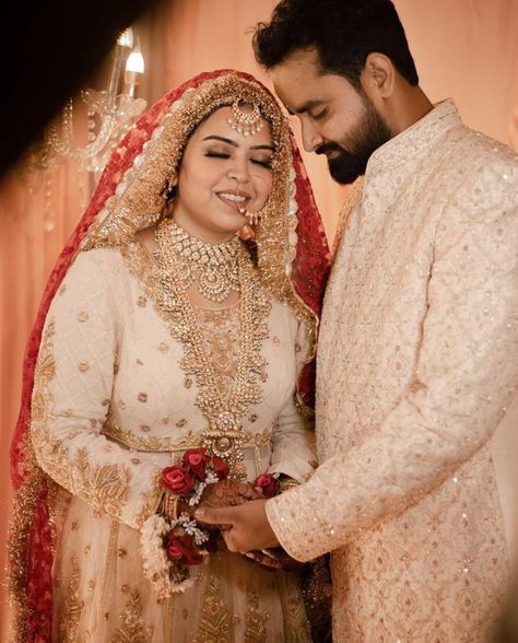 Saba Ibrahim Wedding, Saba Ibrahim, Hijabi Brides, Bollywood Couples, Pakistani Fashion Party Wear, Designer Dresses Casual, Photo Poses For Couples, Wedding Pics, Pakistani Fashion