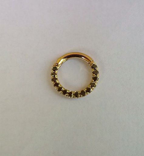 Nose Ring Designs, Pretty Ear Piercings, Indian Nose Ring, Nose Studs, Gold Earrings Wedding, Septum Clicker, Nose Pin, Flat Back Earrings, Pin Design