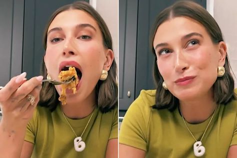 Hailey Bieber Makes a 'Date Night' Pasta Recipe Inspired by Gigi Hadid Spicy Vodka Sauce, Peppermint Mocha Cookies, Katie Lee Biegel, Vodka Sauce Recipe, Vodka Sauce Pasta, Moist Turkey, Mocha Cookies, Vodka Pasta, Holiday Desserts Table