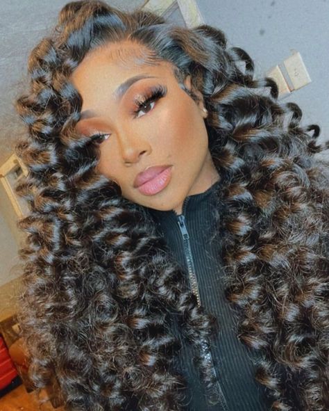 Crinkle Wigs Black Women, Honey Blonde Wand Curls, Long Spiral Curls, Side Part Wand Curls Weave, Wand Curls On Wig, Jamaica Hairstyles, Natural Curly Hair Updo, Wand Curls On Weave, Blonde Weave Hairstyles