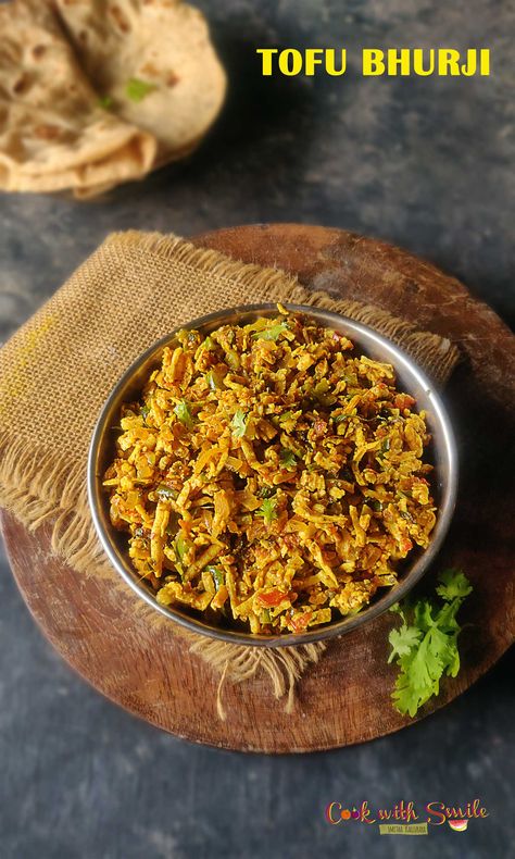 TOFU BHURJI/SCRAMBLED TOFU WITH SPICES -INDIAN TOFU RECIPES Indian Tofu Recipes, Tofu Bhurji, Indian Tofu, Tofu Scramble Recipe, Bhindi Fry, Paratha Roll, Hebbars Kitchen, Bhurji Recipe, Scrambled Tofu Recipe