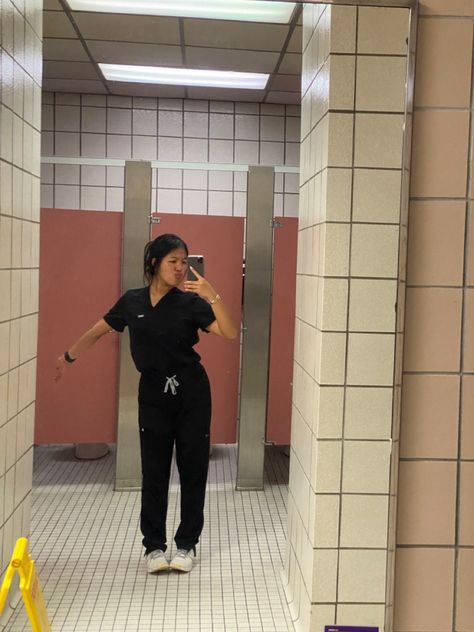 College Pre Med Aesthetic, Girl In Scrubs Aesthetic, Nursing Scrubs Aesthetic, Residency Aesthetic, Infirmary Aesthetic, Pa School Aesthetic, Pathway Aesthetic, Obgyn Aesthetic, Pre Med Aesthetic