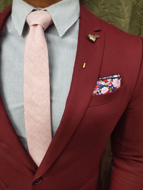 Try wearing a burgundy suit to a wedding for an extra dapper look. For a spring wedding you will want a floral touch, our floral purple pocket square fits the bill perfectly and pairs great with our linen pink tie. maroon suit, floral pocket square, linen tie... finish it off with a lucky rabbit lapel pin. Wedding Lapel, Outfits For Guys, Maroon Suit, Floral Pocket Square, Pink And Maroon, Burgundy Outfit, Formal Men Outfit, Burgundy Suit