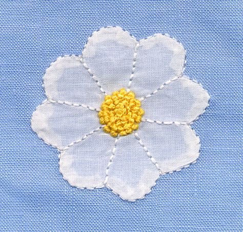 Cotton organdy daisy appliqued to blue linen with pinstitch. Yellow center is French knots. Featured in May 1991 Creative Needle Magazine. Made by Trudy Horne. Embroidery Stitches Beginner, Hand Embroidery Patterns Flowers, Basic Embroidery Stitches, Applique Quilting, Handmade Embroidery Designs, Embroidery Book, Hand Embroidery Flowers, Embroidery Flowers Pattern, French Knots