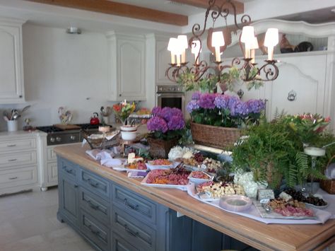 Kitchen Island, cheese, charcuterie and hydrangeas. Kitchen Island Party Set Up, Kitchen Island Food Display, Island Food Display, Kitchen Island Buffet Set Up For Party, Kitchen Island Food Display Party, Litchen Island, Food Display Party, Kitchen Island Buffet, Food Table Decorations