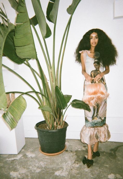 Plant Mom Aesthetic, Mom Aesthetic, Foldover Clutch, Looks Black, Plant Mom, Black Is Beautiful, Fashion Photo, Cool Style, Hair Hair