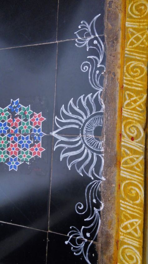 SreeVeera's border rangoli Rangoli Designs Square, Door Rangoli Designs Simple, Door Border Rangoli Designs, Designs For Borders, Diwali Designs, Door Rangoli, Border Rangoli Designs, Rangoli Design For Diwali, Rangoli Designs For Competition