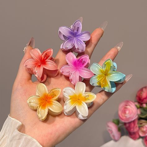 Flower Hair Clips Aesthetic, Mini Flower Clips, Summer Gradient, Flower Hairpin, Girls Beach, Hair Accessories Collection, Acrylic Flower, Women Makeup, Flower Hair Clip