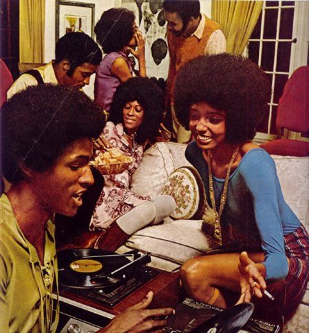 "Can you dig it?" 70s Black Fashion, Kida Disney, Black Glamour, African American Culture, 70s Inspired Fashion, 70s Aesthetic, Vintage Black Glamour, The Jacksons, The Seventies