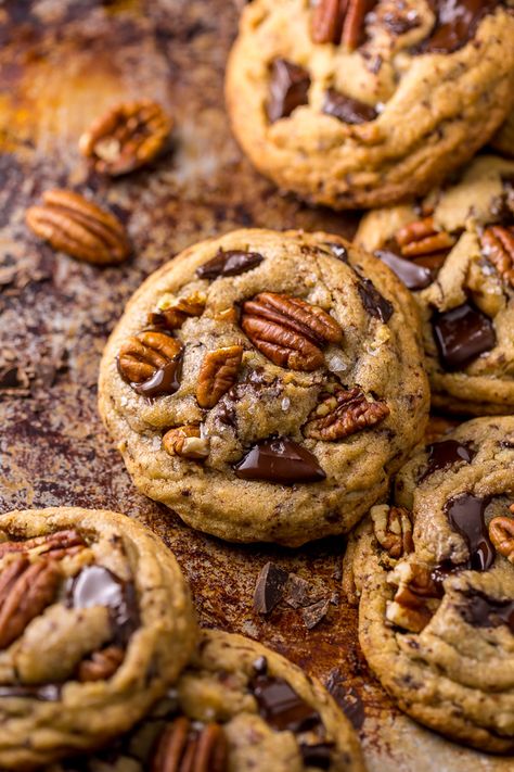 Brown Butter Bourbon Pecan Chocolate Chunk Cookies - Baker by Nature Boozy Cookies, Brown Butter Bourbon, Butter Bourbon, Pecan Chocolate, Baker By Nature, Butter Pecan Cookies, Pecan Cookies, Browned Butter, Recipes Lunch