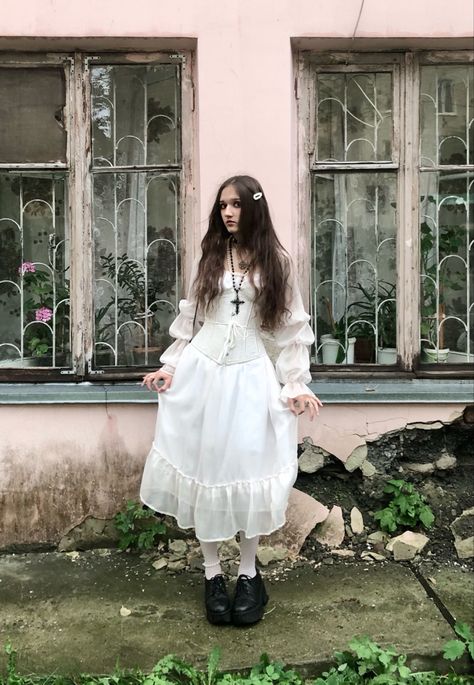 Gothic White Outfit, Creepy Doll Aesthetic Outfit, White Gothic Aesthetic Outfit, White Dress Goth Outfit, Creepy Core Outfits, White Witch Aesthetic Outfit, Doll Core Aesthetic Outfit, Dolly Outfits Aesthetic, Goth Doll Outfit