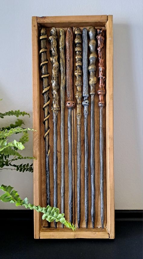 Clay Wands Diy, Polymer Clay Wand, Harry Potter Stick, Clay Wand, Mythical Accessories, Sun Aesthetics, Female Harry Potter, Couple Crafts, Decorating With Sticks