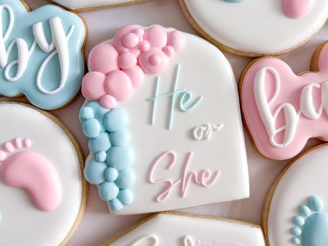 He or She, what will baby Muller be? 🩵🩷🤍 What was your gender reveal theme? Or What gender reveal theme have you always wanted to use? . . . #genderreveal #genderrevealparty #genderrevealcookies #customcookies #customsugarcookies #sugarcookies #sugarcookieart #boyorgirl #heorshe #baby Gender Reveal Decorated Cookies, Puppy Gender Reveal, Gender Reveal Theme, Gender Reveal Cookies, Gender Reveal Themes, Gender Reveal Cake, He Or She, Cookie Art, July 12