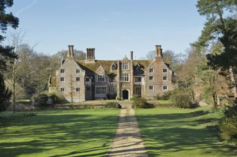 16th Century Rainthorpe Hall – Tasburgh, Norfolk, England Another long and interesting description: In the middle of the 16th century Rainthorpe was owned by the Chapman family. In 1579 they sold Rainthorpe to a local lawyer, Thomas Baxter, who enlarged and modernised the house adding two wings and the octagonal staircase turret. An unusual feature of Rainthorpe is that, although it is predominantly brick built, the first floor is half timbered, an uncommon arrangement in Norfolk...... Historic Homes For Sale, English Manor Houses, Country Manor, Norfolk England, Old Manor, Stately Homes, English Manor, Manor Houses, Interesting Buildings