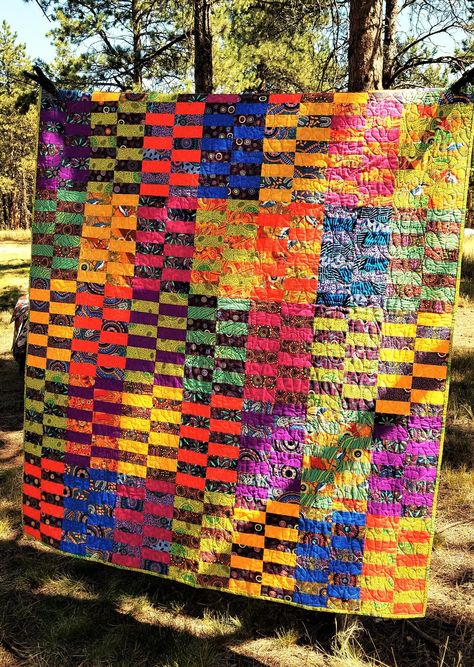 Aboriginal Fabric, African Quilts, Bright Quilts, Kaffe Fassett Quilts, Fun Fabrics, Quilt Modernen, Batik Quilts, Scrap Quilt Patterns, Landscape Quilts