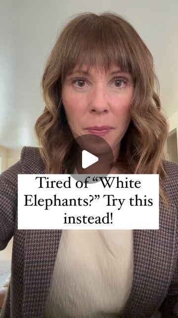 White Elephant Alternatives, White Elephant Party Games, White Elephant Game Rules Printable, Ways To Play White Elephant Game, Fun White Elephant Games, How To Play White Elephant Game, Kids White Elephant Gift Exchange, White Elephant Game Variations, Family Prize Games