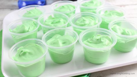 Shamrock Pudding Shots, Shamrock Shake Pudding Shots, Green Pudding Shots, Mint Pudding Shots, Rum Pudding, Rumchata Pudding Shots, Booze Recipes, Homemade Shamrock Shake, Pudding Shot Recipes