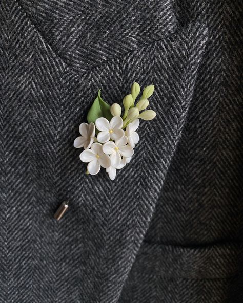 This wedding lilac lapel pin is fully handmade. Each element (flower, petal or leaf) is made entirely by hands from material called cold porcelain and toned with soft pastel. These flowers look much like fresh flowers but they will never fade.  This wedding boutonniere is absolutely unique and perfect for weddings and other celebrations. But also it will be good even as casual accessory. Flowers are tender and delicate.  length - 3 inches (7,5 cm) Care: You should treat with care this product. If it is dirty, do not worry. Just wipe with a slightly damp cloth. Delivery: All products are securely packed in special containers to avoid any damage during delivery. You will get your flower accessory in nice gift box. I will gladly make something special for you. Feel free to ask me for personal Groom Lapel Pin, Floral Lapel, Lapel Pins Wedding, Lapel Pins Suit, Men's Brooch, Flower Lapel, Wedding Boutonniere, Flower Lapel Pin, White Lilac