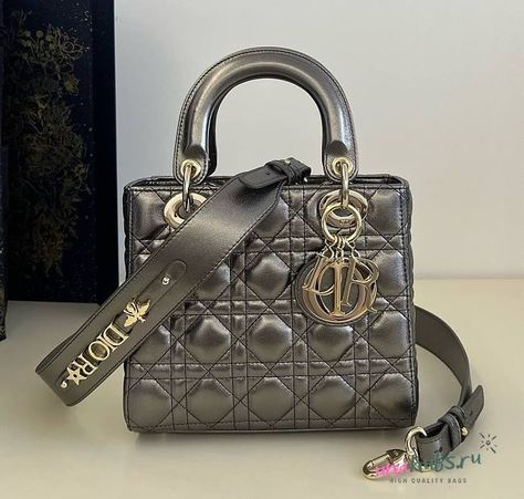 Dior ABC Lady Metallic Gray Small Bag - unahubs.ru Clothes Jewelry, Hat Bag, Luxury Goods, Fun Bags, Small Bag, Belts, Abc, Miami, Girl Fashion