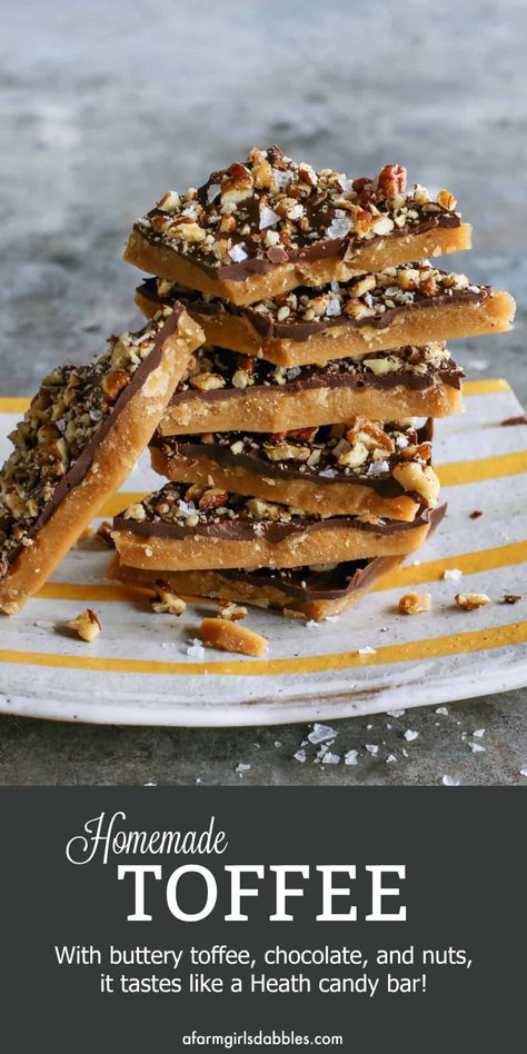 Heath Bar Toffee Recipe, Homemade Heath Bars Recipes, Heath Toffee Bars, Homemade Heath Bars, Heath Bar Recipes, Microwave Candy, Homemade Toffee Recipe, Heath Candy Bar, Vday Treats