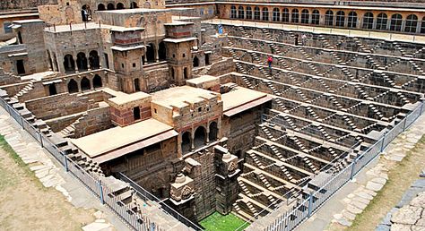 Chand Baori Bhangarh Fort, Chand Baori, Tac Mahal, Monte Roraima, Zhangjiajie, Most Haunted Places, Breathtaking Places, Srinagar, Most Haunted