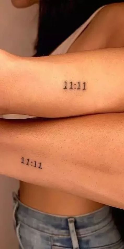 Couple Tattoos: 65+ Unique Designs for Love and Inspiration https://www.theworldaccordingtome.org/1955956_couple-tattoo-ideas/?couple-tattoos-65-unique-designs-for-love-and-inspiration Tattoo Lock And Key, Tattoo Heartbeat, Romantic Symbols, Meaningful Couple Tattoos, 11 11 Tattoo, Married Couple Tattoos, Couple Tattoo Ideas, Tattoo Session, Couples Tattoo