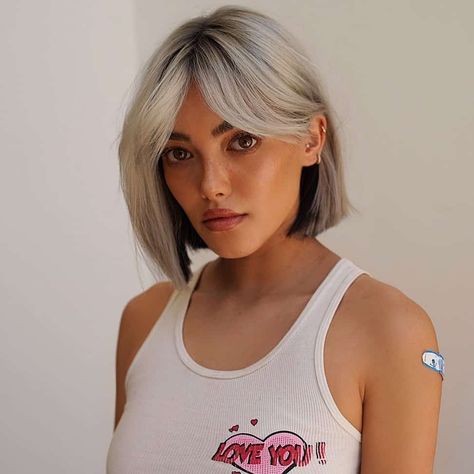 40 Stylish Blunt Bob With Bangs Trends To Try In 2023 Highlights Silver, Peekaboo Hair Colors, Easy Trendy Hairstyles, Piece Highlights, White Blonde Hair, Peekaboo Hair, Bob Hairstyles With Bangs, Highlights Blonde, Money Piece