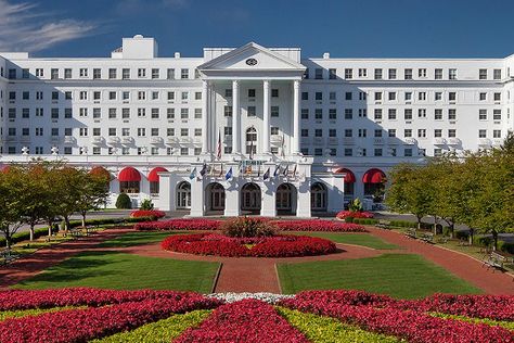 The Greenbrier is a historic luxury resort in West Virginia designed by Dorothy Draper. Known for its colorful interiors and traditional wallpaper, the Greenbrier is an inspiring US vacation destination. Greenbrier West Virginia, The Greenbrier Resort, Greenbrier Resort, Allegheny Mountains, The Greenbrier, Calendar Activities, Sulphur Springs, Historic Preservation, Autumn Flavors